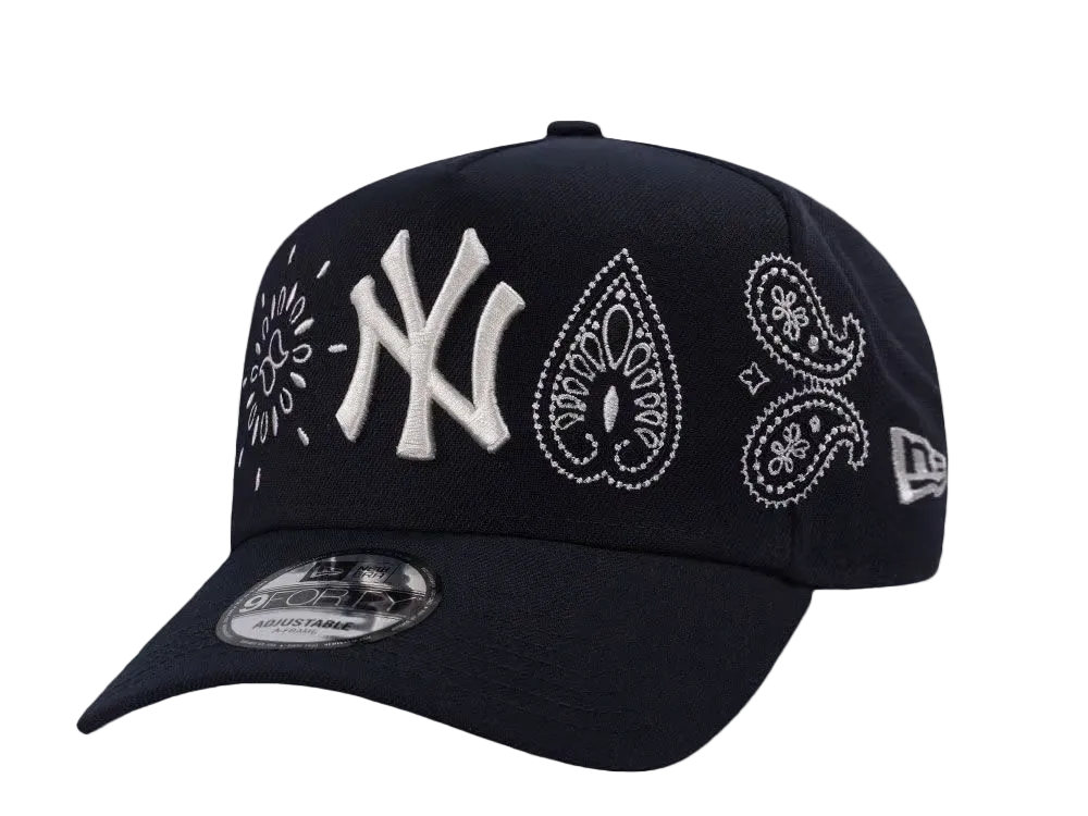 NY Yankees Black Paisley